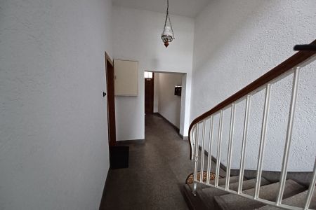 Flur und Treppe