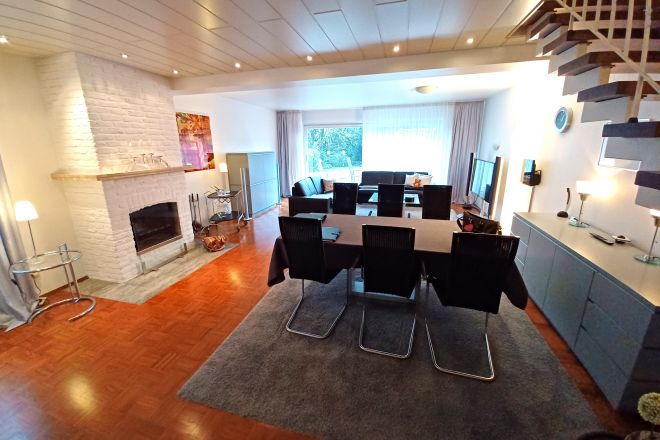 Moderne 4,5 Zimmer Doppelhaushälfte mit Garten, Garage und Stellplatz in absoluter Toplage von Oberhausen-Königshardt zu verkaufen!