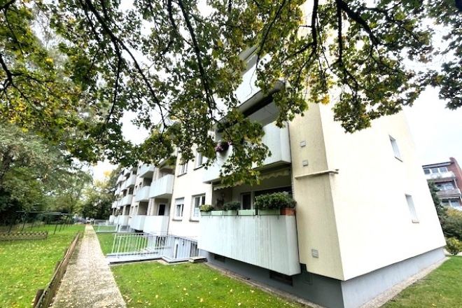 Attraktive 3,5-Zimmer- Eigentumswohnung mit Balkon im Erdgeschoss in Oberhausen-KÖNIGSHARDT verkauft!