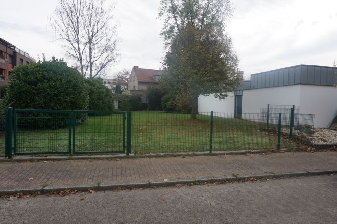 Einmaliges Grundstück zur Bebauung einer Bungalow / DHH in zentraler Lage von Königshardt !