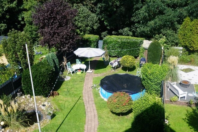 Doppelhaushälfte mit „Gartenparadies“ in Bottrop-Welheim!