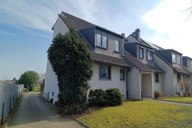 Sonnige Erdgeschoss-Wohnung mit Terrasse und Garten in Oberhausen-Königshardt!